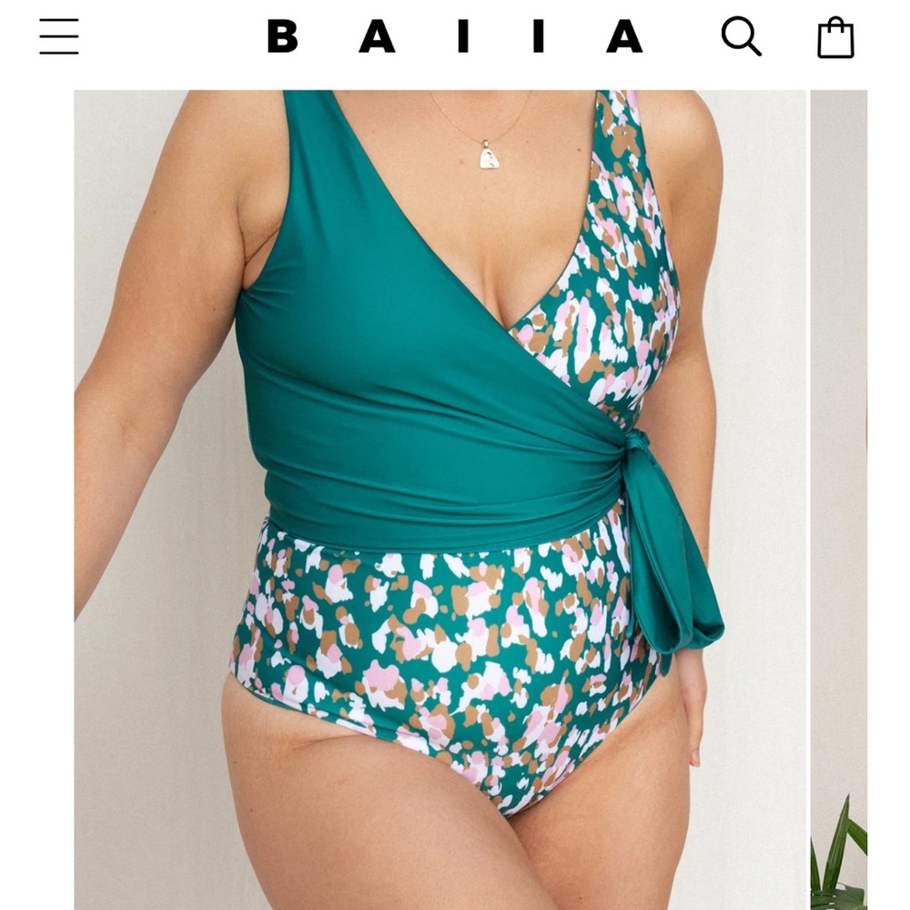 BAIIA NWT Jasmine Reversible Swimsuit with all Accessories